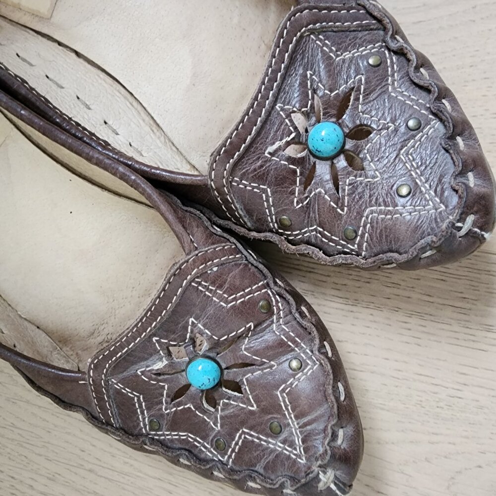 Browns size 7 brown leather moccasin flats